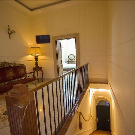 Palazzo Liguori Bed and Breakfast Cava deʼ Tirreni Εξωτερικό φωτογραφία