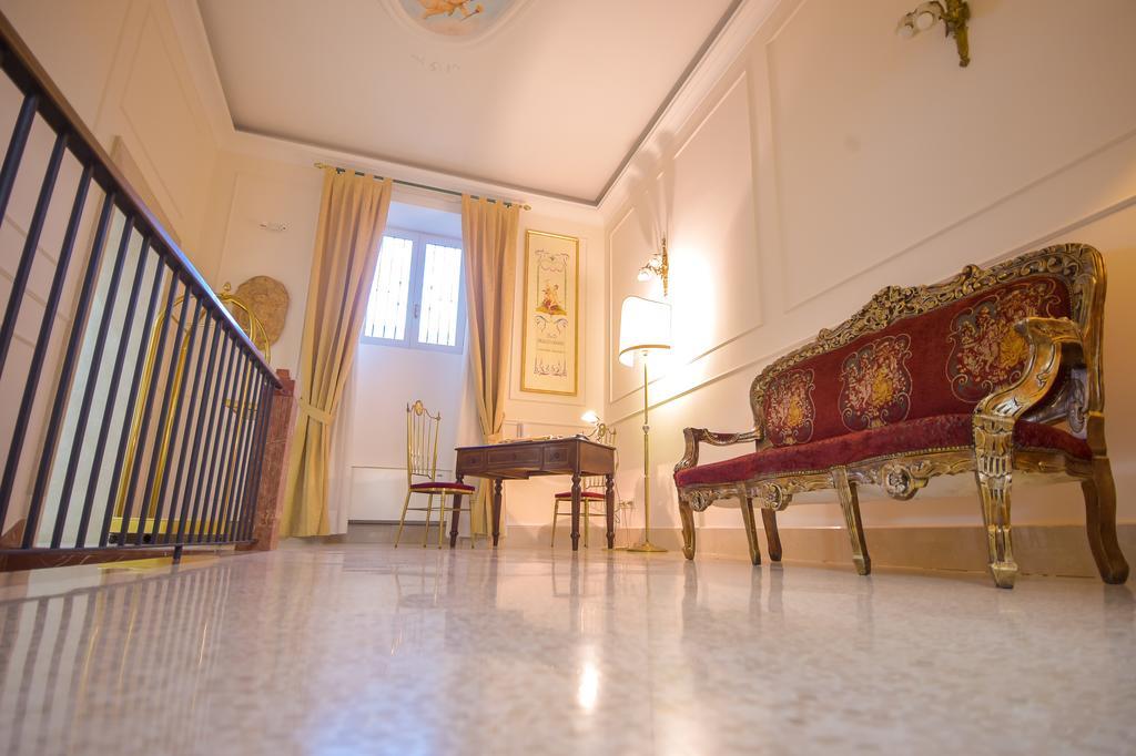 Palazzo Liguori Bed and Breakfast Cava deʼ Tirreni Εξωτερικό φωτογραφία