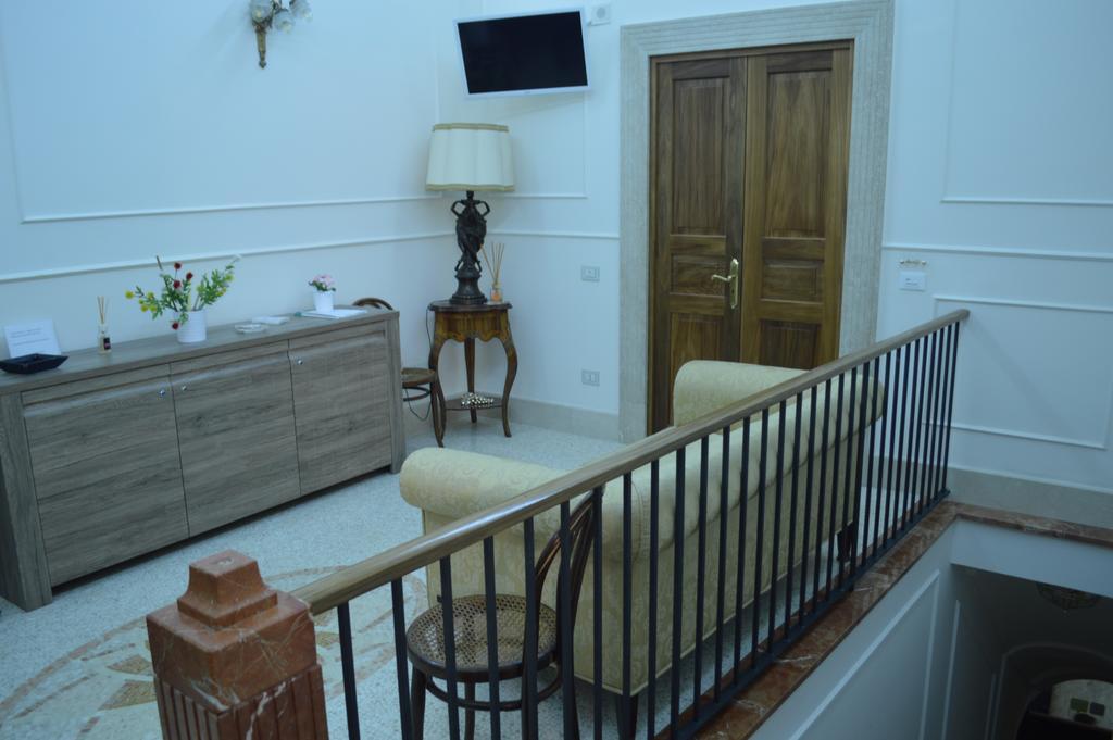 Palazzo Liguori Bed and Breakfast Cava deʼ Tirreni Εξωτερικό φωτογραφία