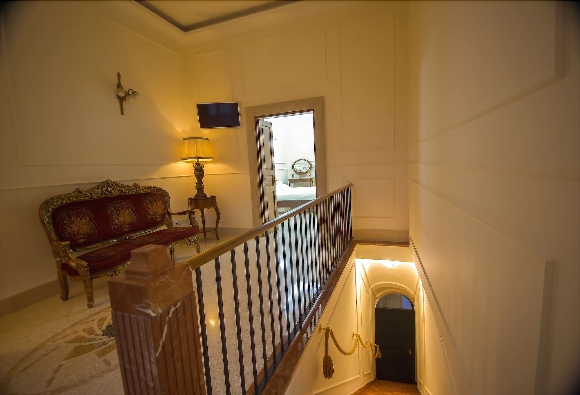 Palazzo Liguori Bed and Breakfast Cava deʼ Tirreni Εξωτερικό φωτογραφία